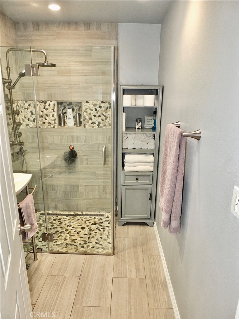 251 W Markland Drive