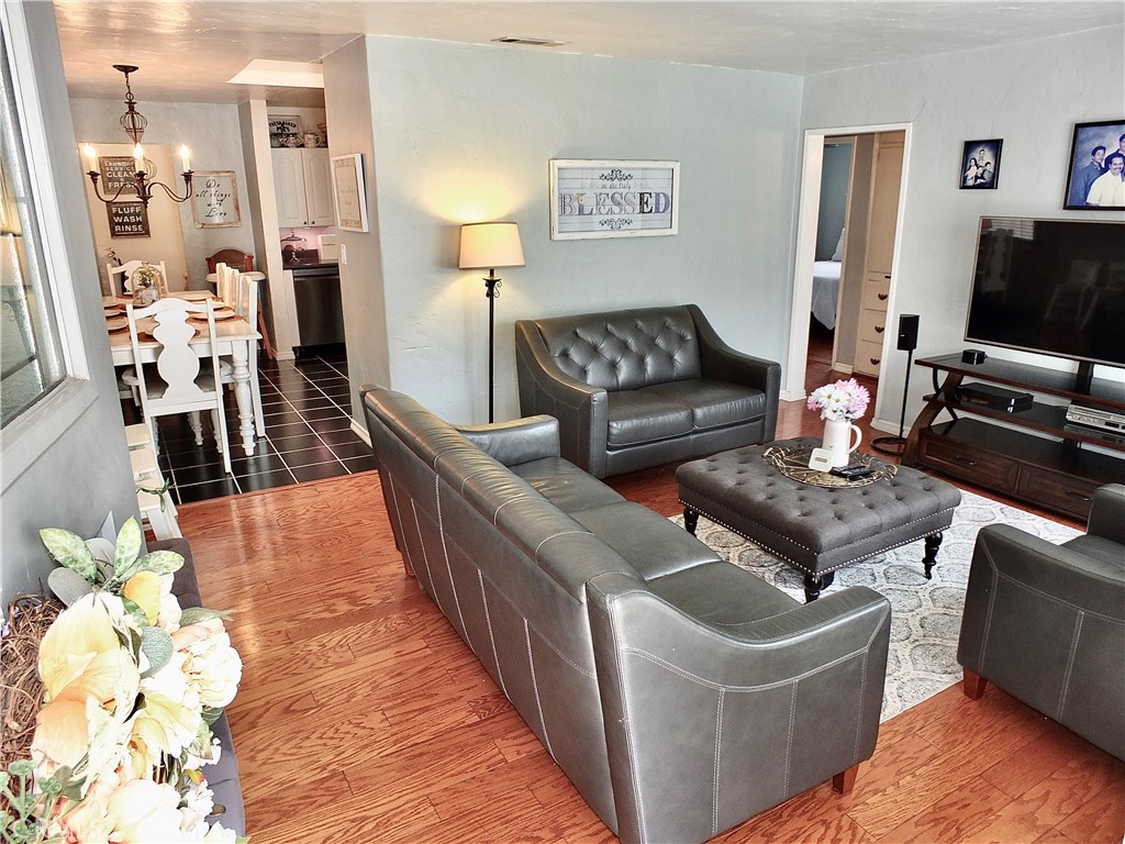 251 W Markland Drive