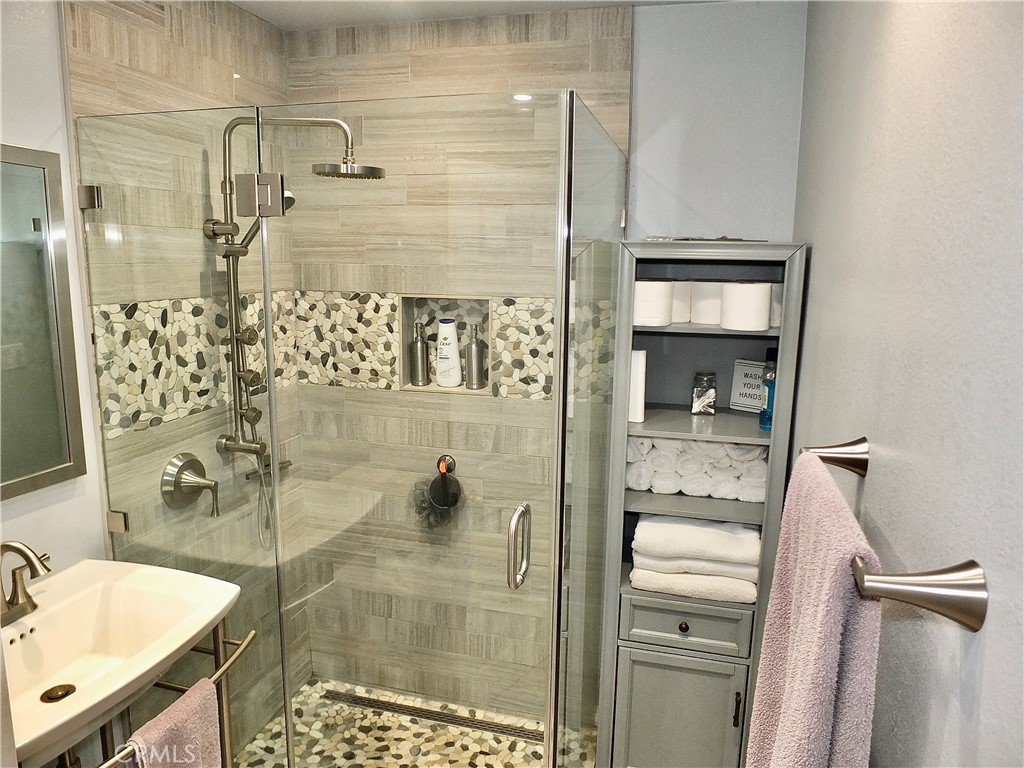 251 W Markland Drive