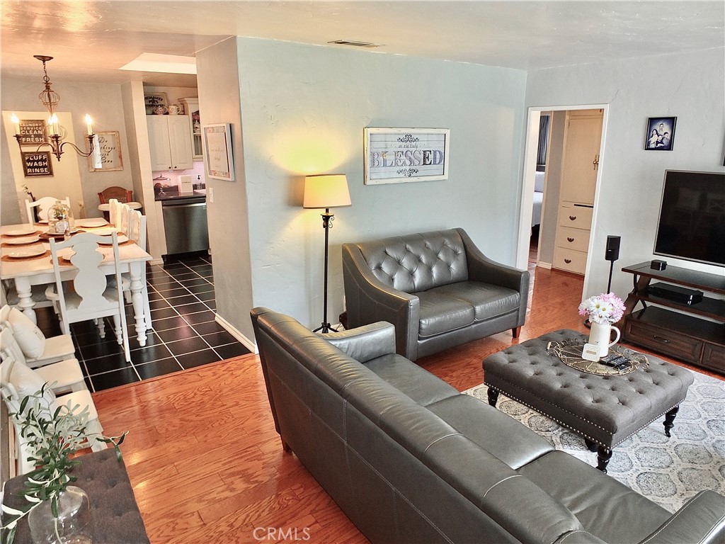 251 W Markland Drive