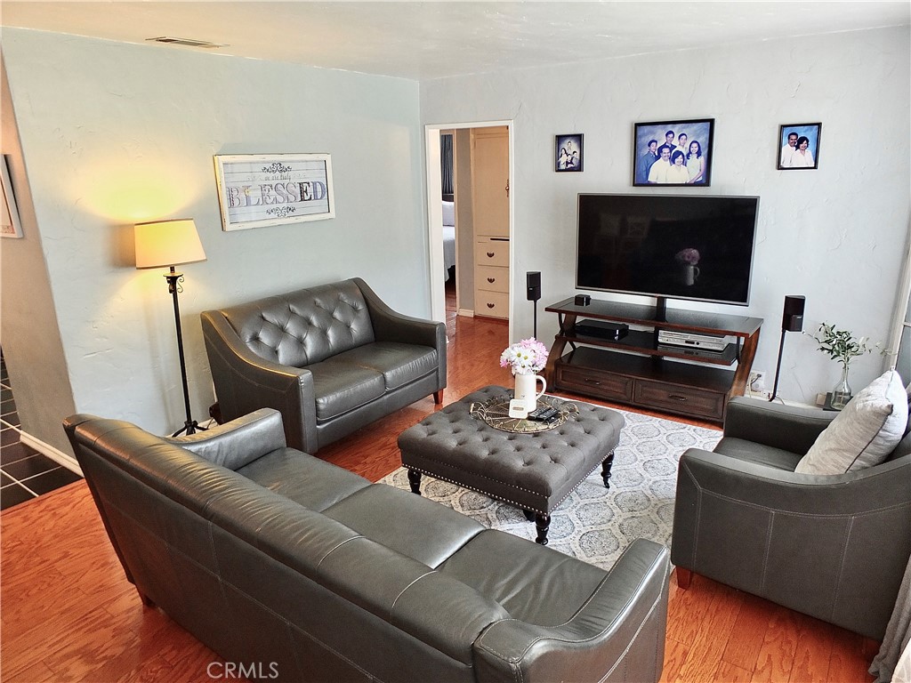 251 W Markland Drive