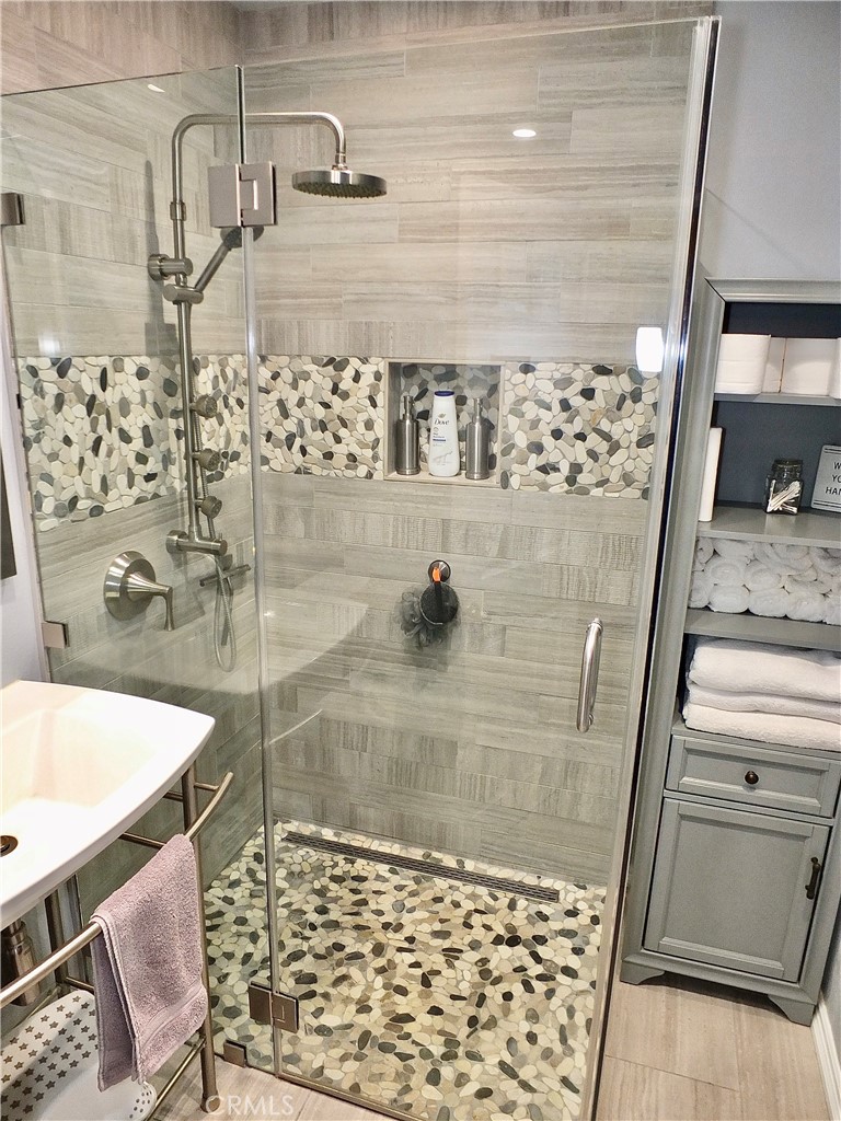 251 W Markland Drive