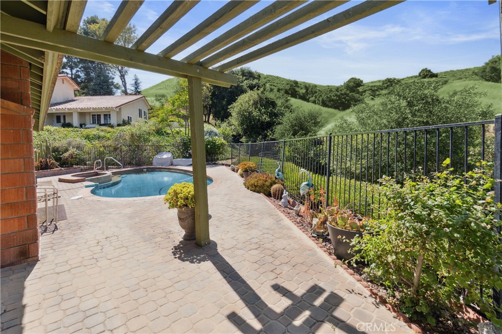 2482 Limestone Court