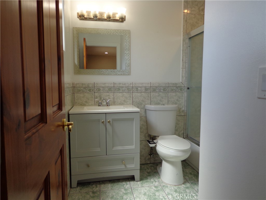 1908 & 1910 Bailey Avenue