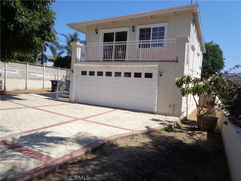 1908 & 1910 Bailey Avenue