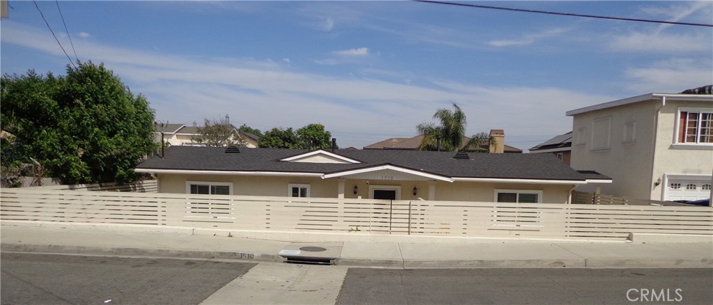 1908 & 1910 Bailey Avenue