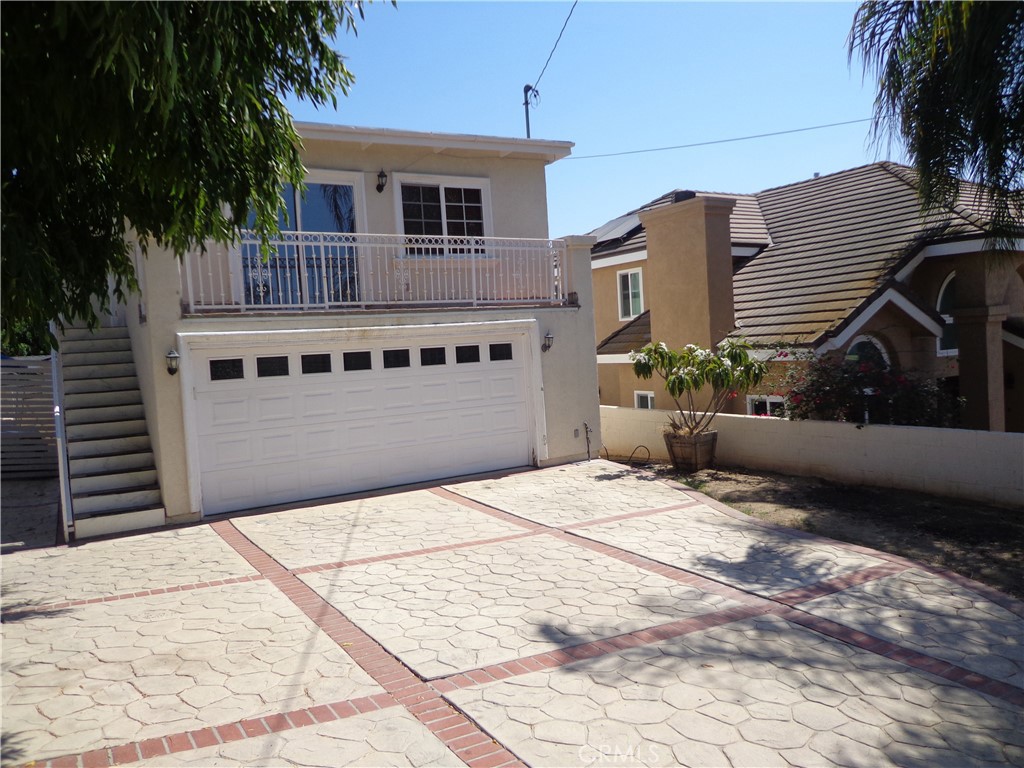 1908 & 1910 Bailey Avenue