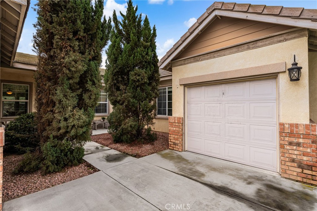 5780 Redhaven Street