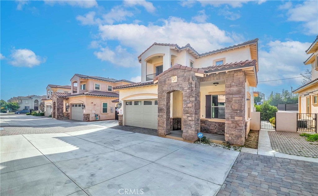 4843 Glickman Avenue