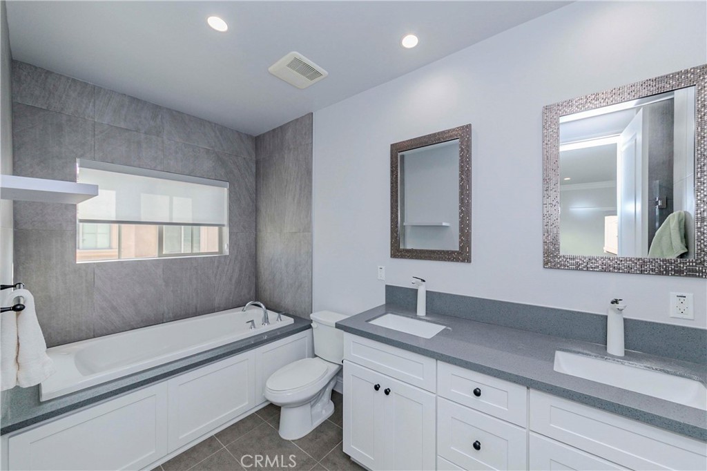 4843 Glickman Avenue