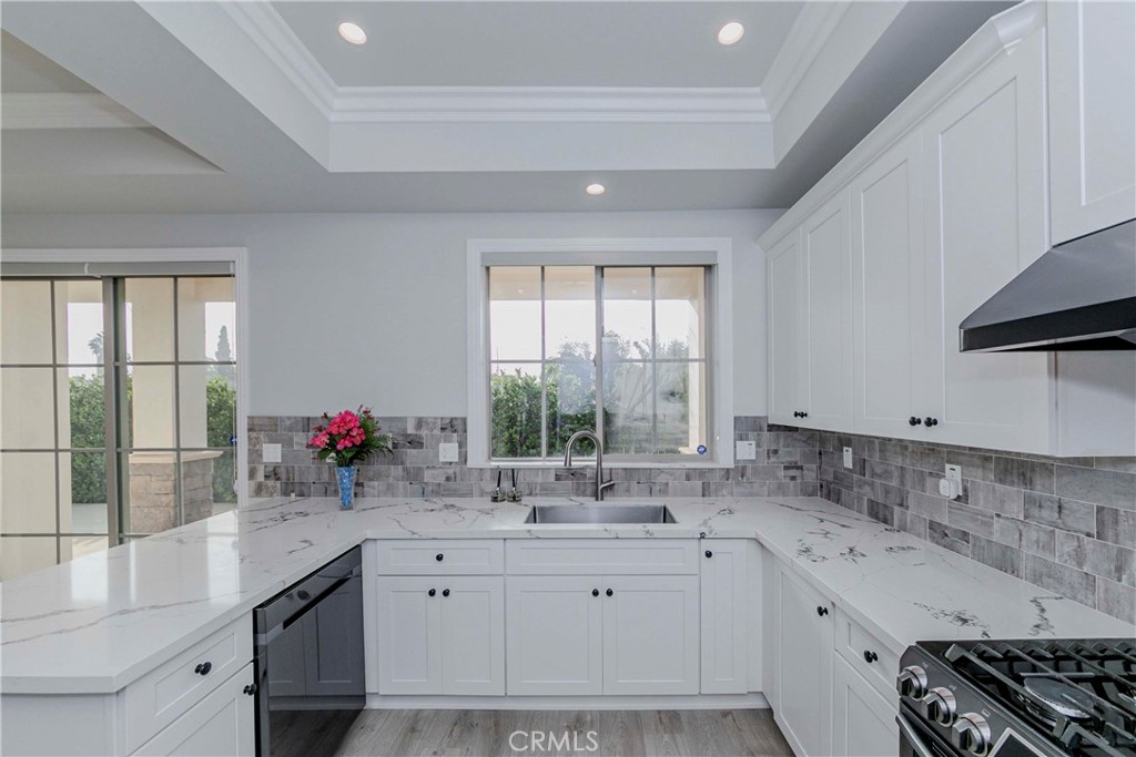 4843 Glickman Avenue