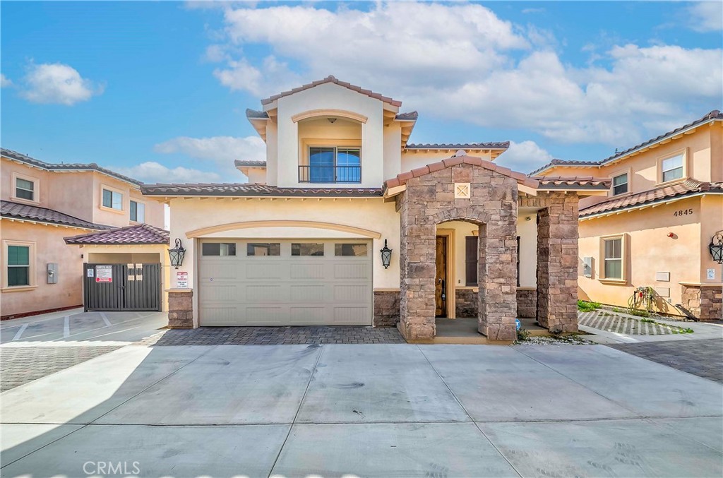 4843 Glickman Avenue