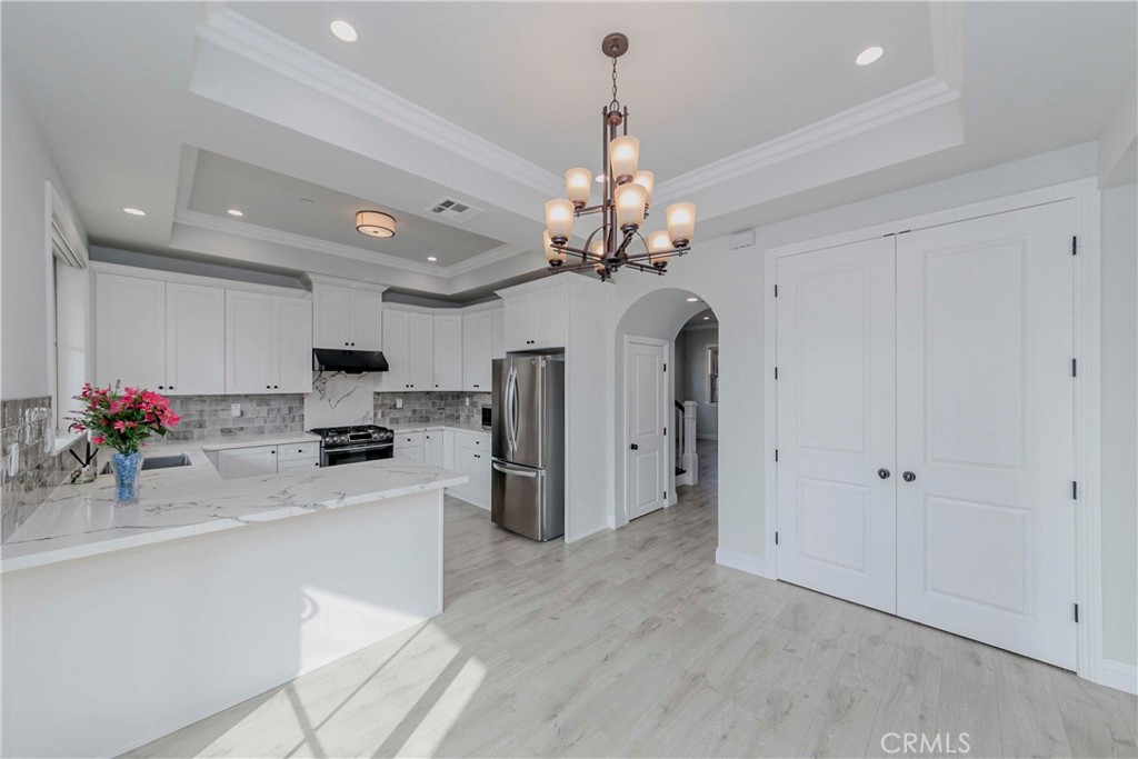 4843 Glickman Avenue