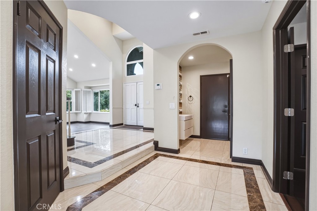 3537 Foxglove Road