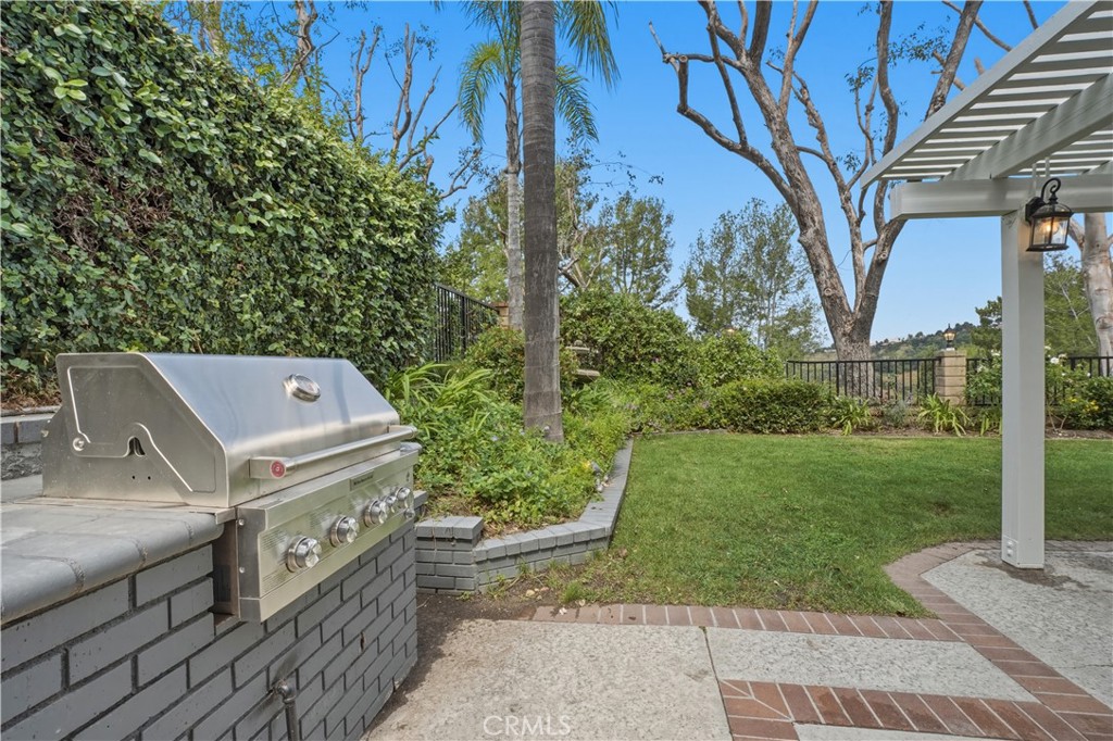 3537 Foxglove Road