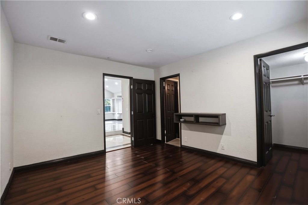 3537 Foxglove Road