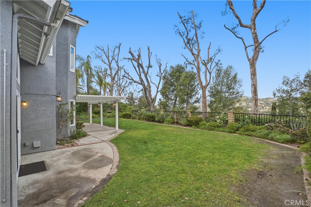 3537 Foxglove Road