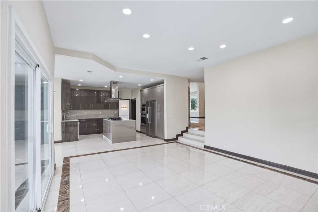 3537 Foxglove Road
