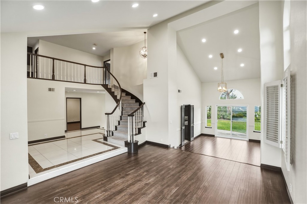3537 Foxglove Road