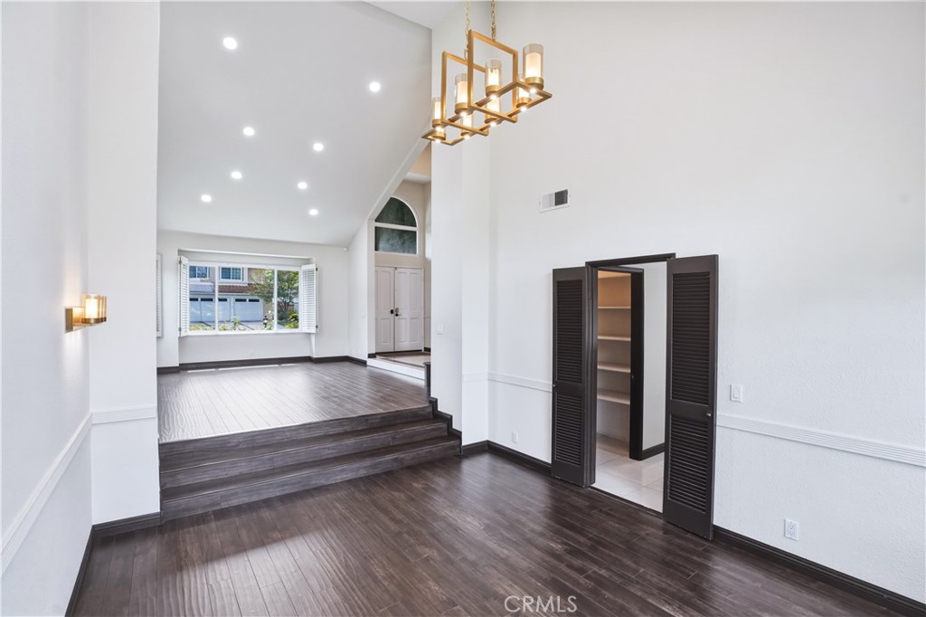 3537 Foxglove Road
