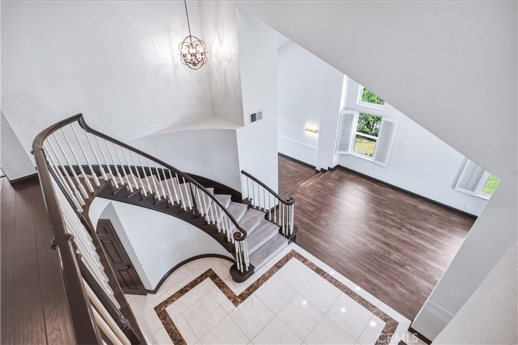3537 Foxglove Road