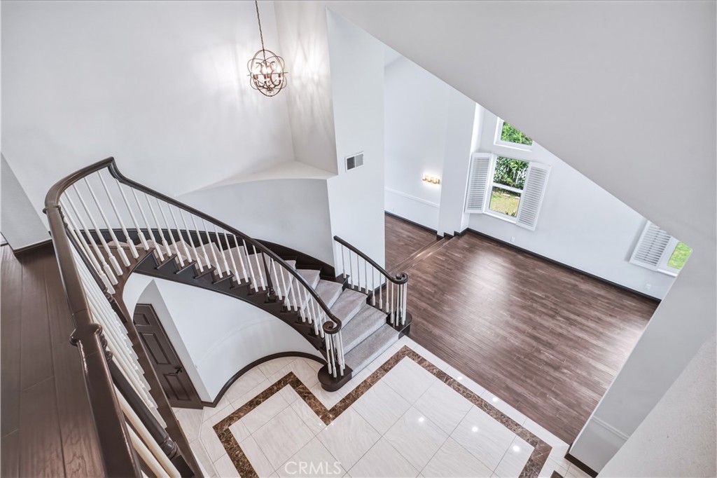 3537 Foxglove Road