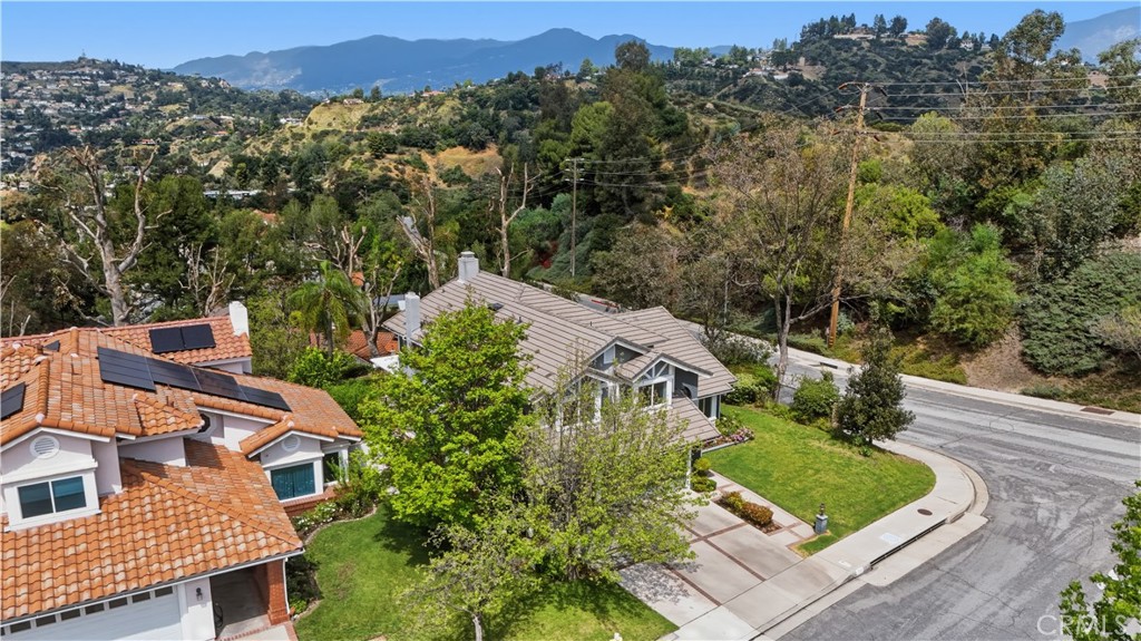3537 Foxglove Road