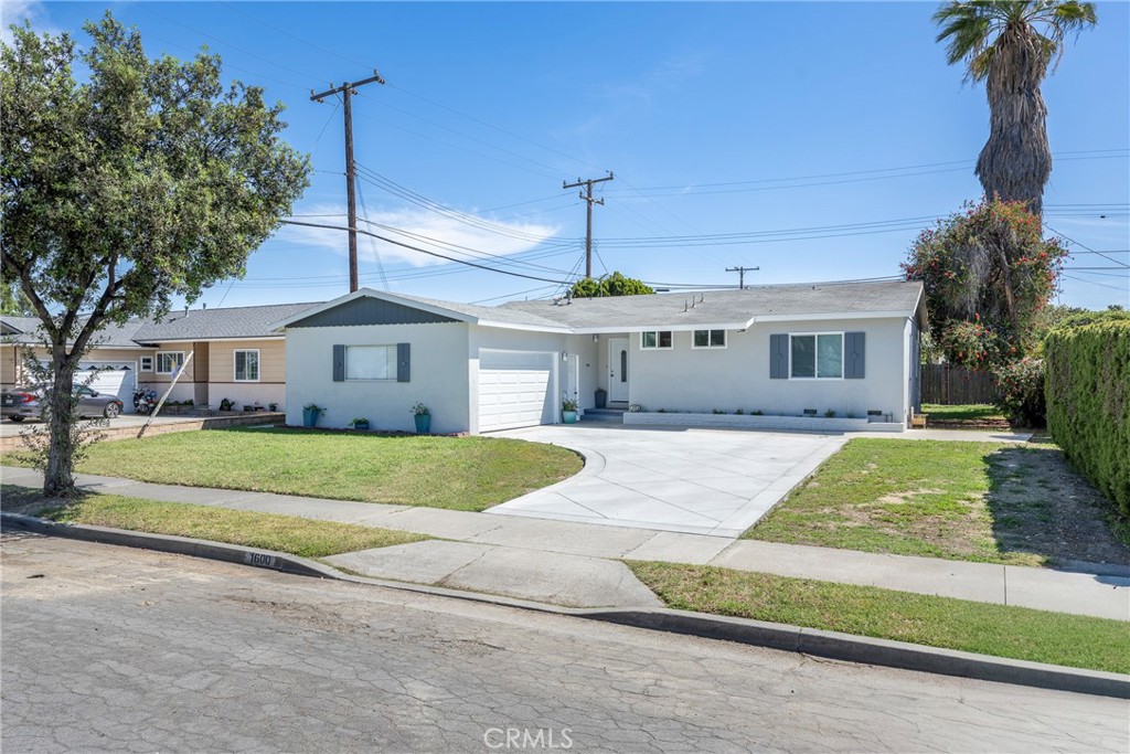 1600 W Orangethorpe
