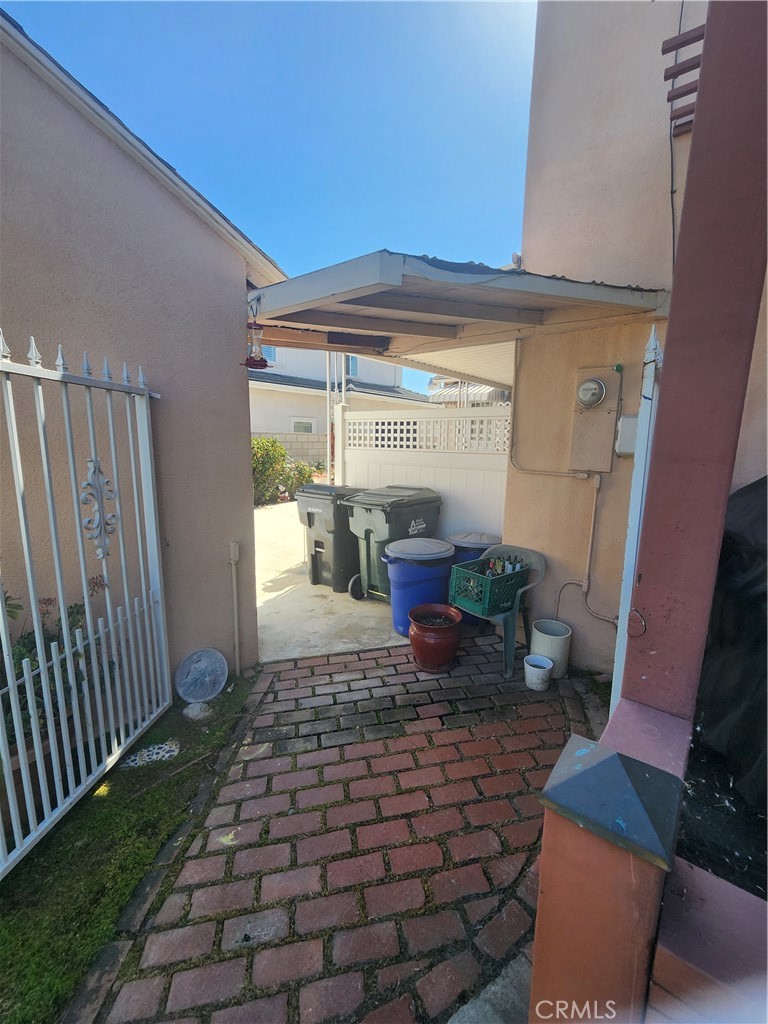 330 S Ynez Avenue