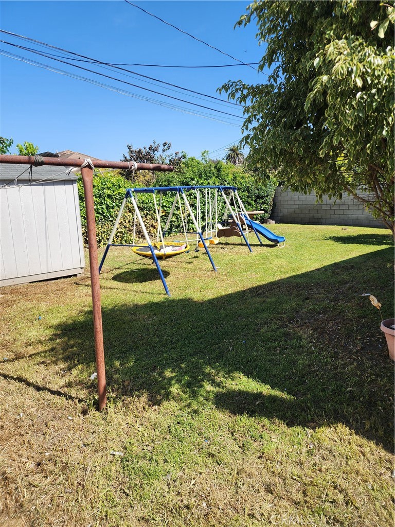 330 S Ynez Avenue