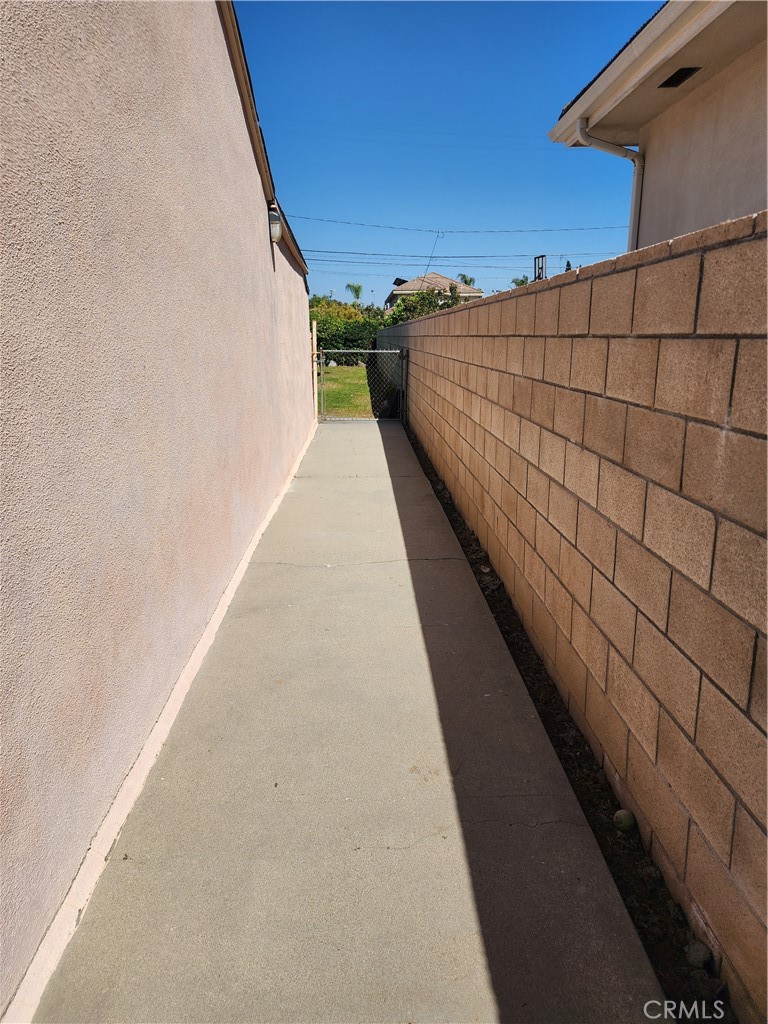 330 S Ynez Avenue