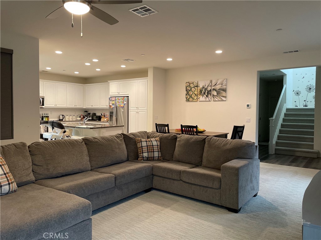 2774 E Kennedy Privado Lane