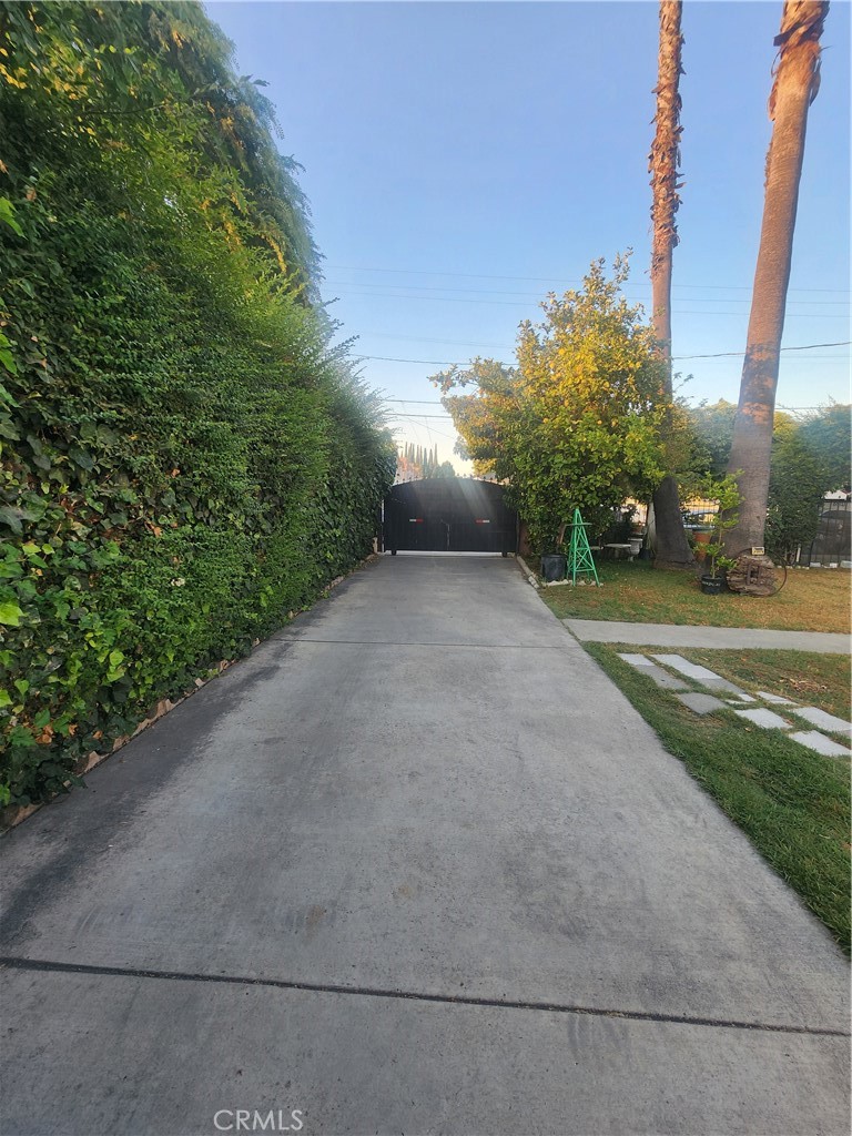 12138 Magnolia Street