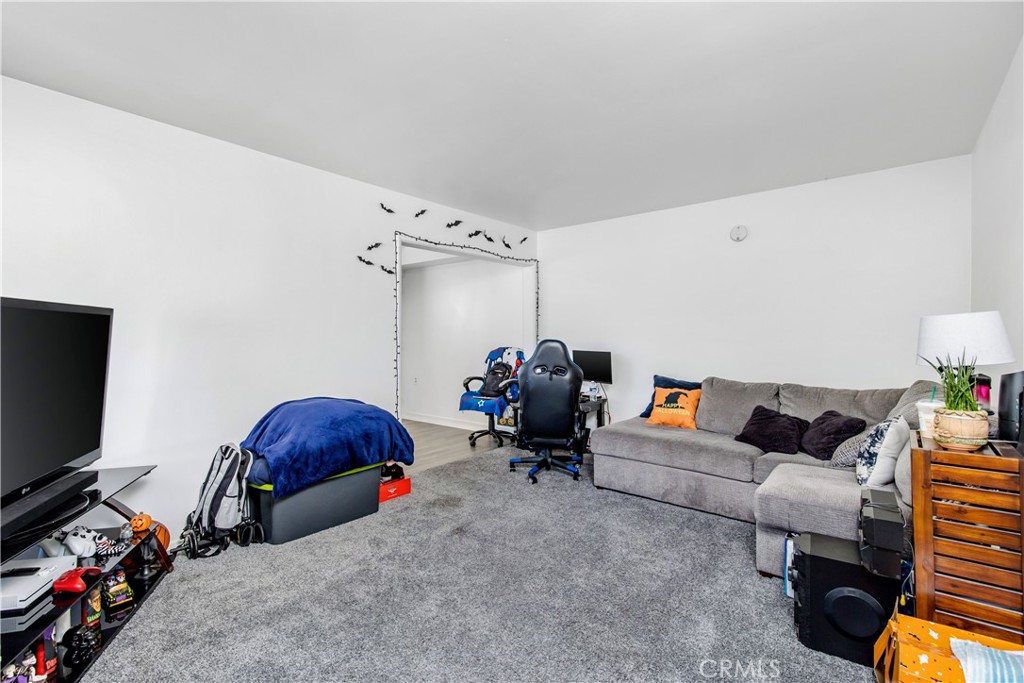 2311 W Repetto Avenue