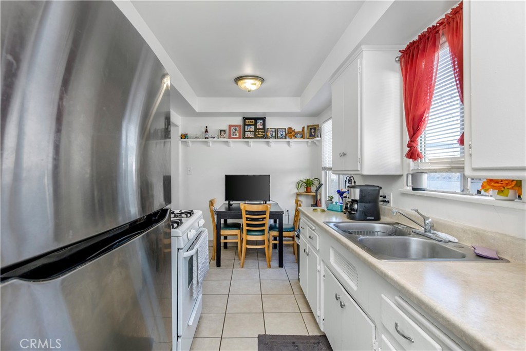 2311 W Repetto Avenue