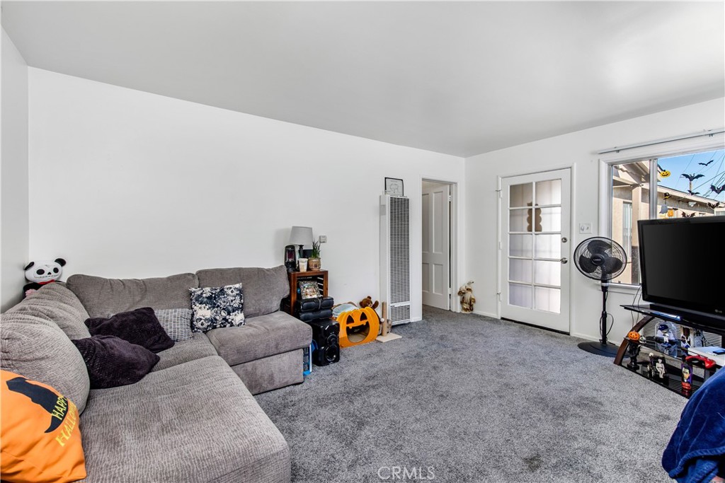 2311 W Repetto Avenue