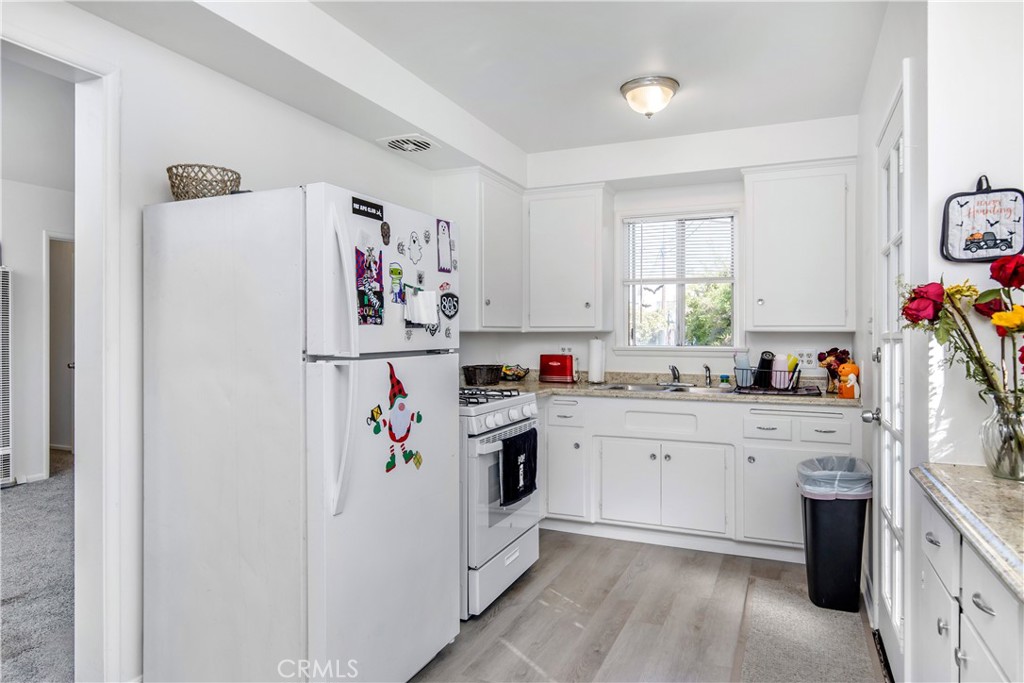 2311 W Repetto Avenue