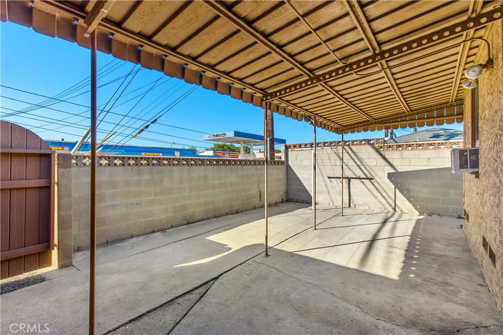 2311 W Repetto Avenue