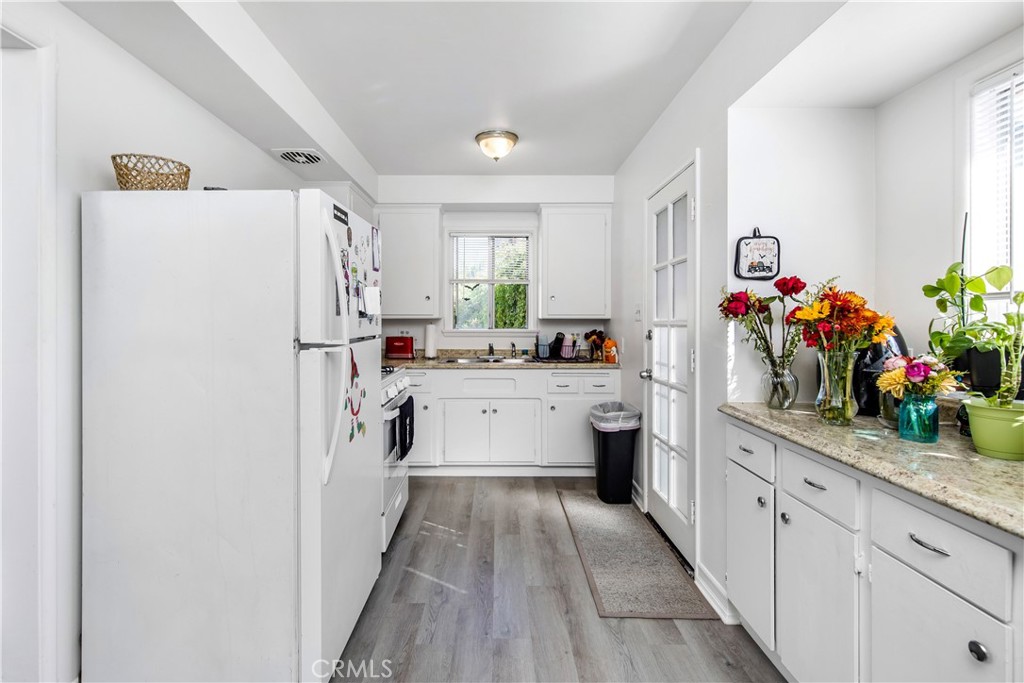 2311 W Repetto Avenue