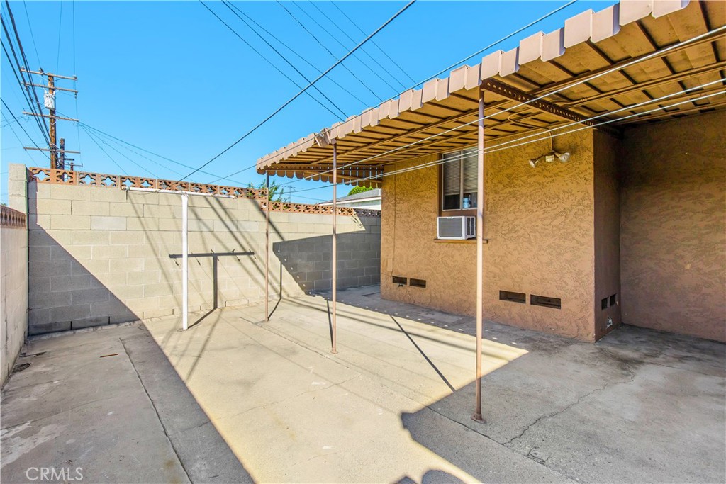 2311 W Repetto Avenue