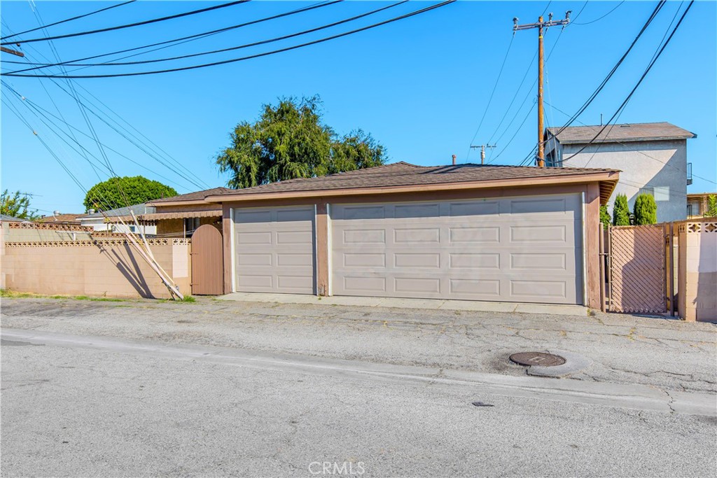 2311 W Repetto Avenue