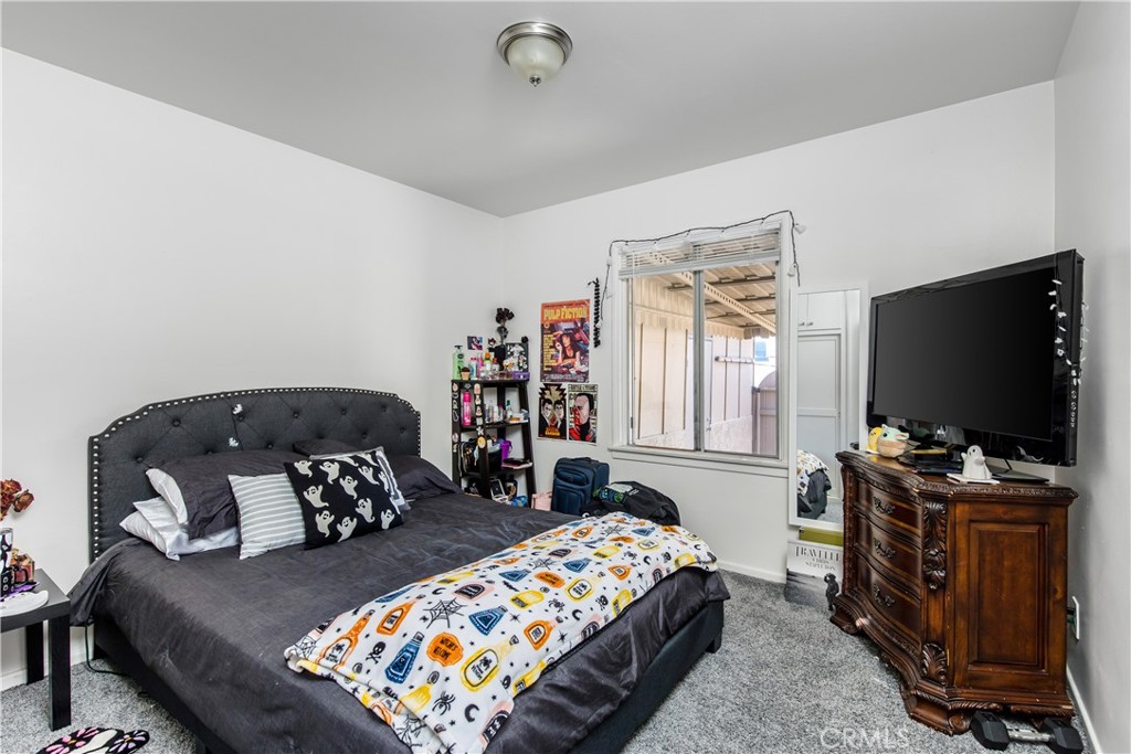 2311 W Repetto Avenue