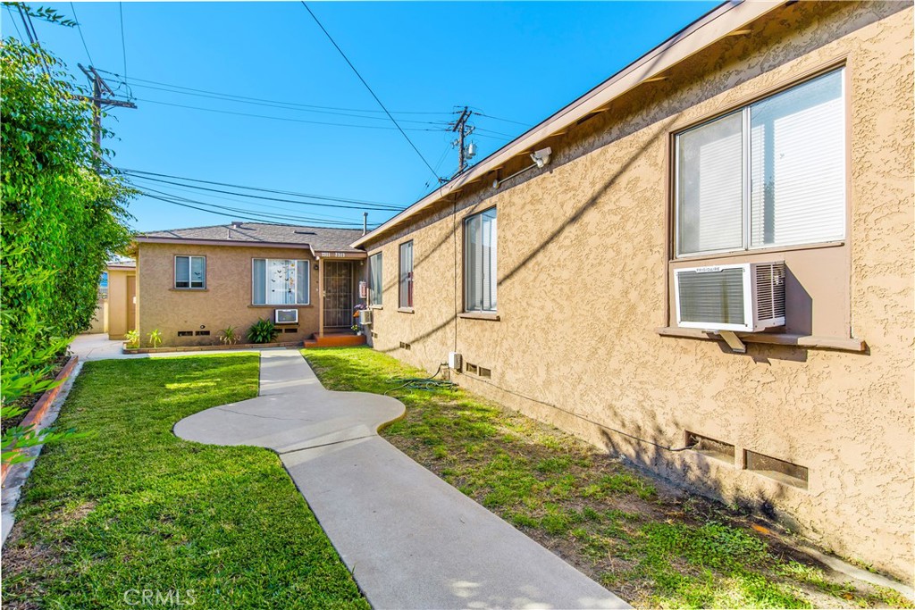 2311 W Repetto Avenue