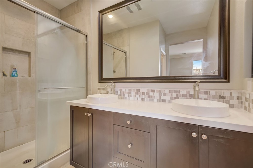 822 Santa Fe Avenue D