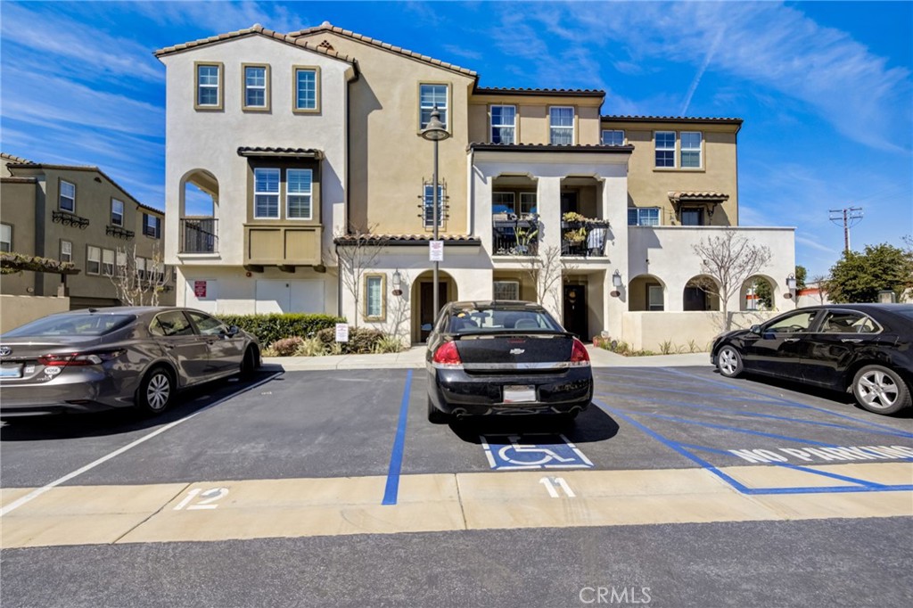 822 Santa Fe Avenue D