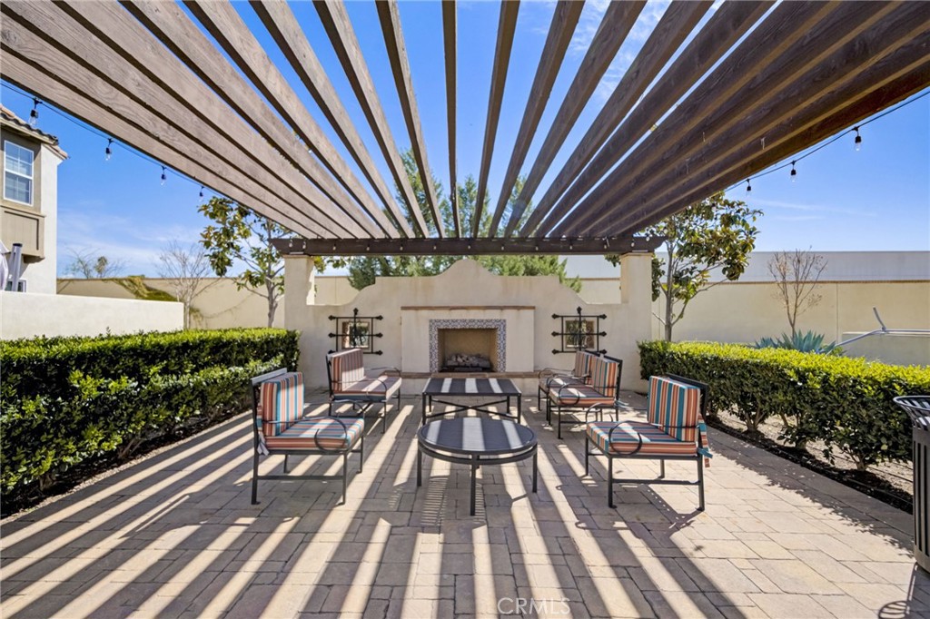 822 Santa Fe Avenue D