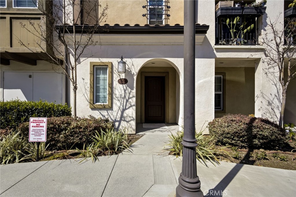 822 Santa Fe Avenue D