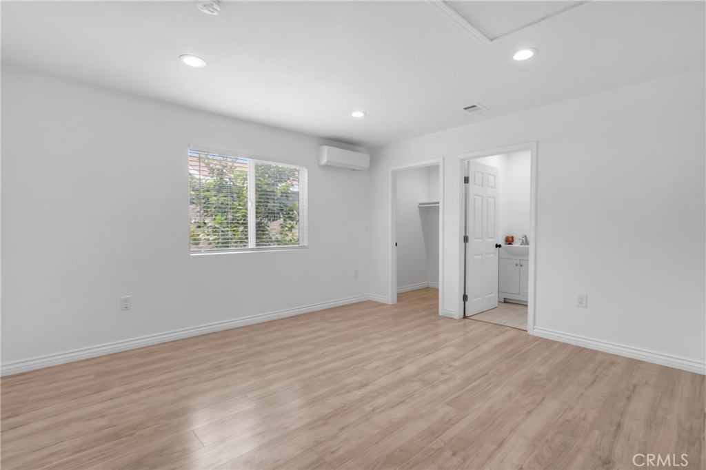 226 W Maitland Street