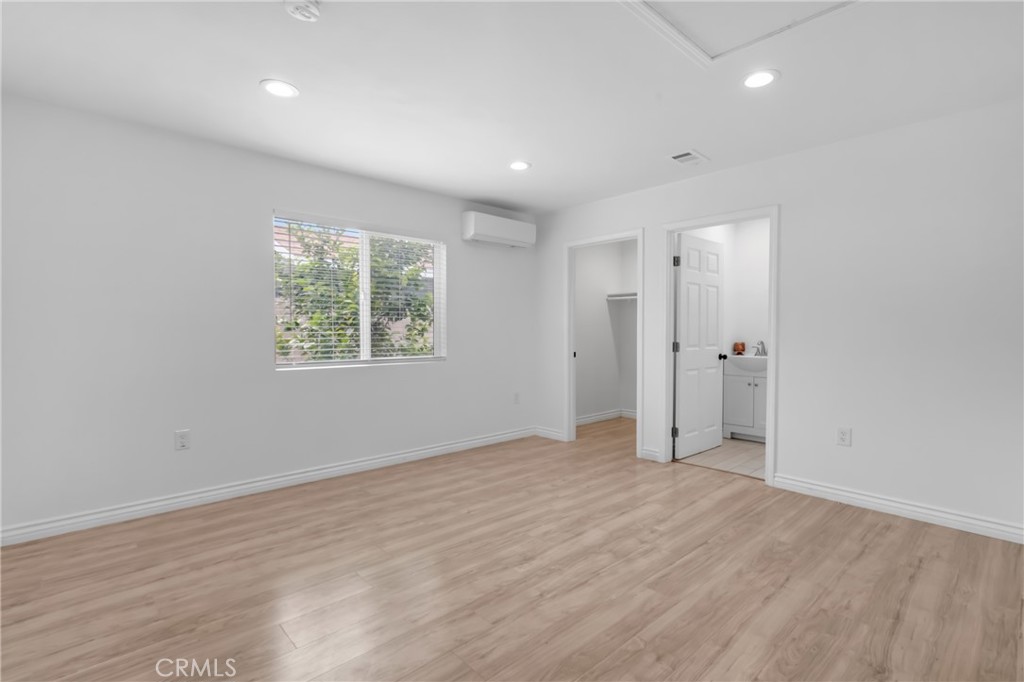 226 W Maitland Street