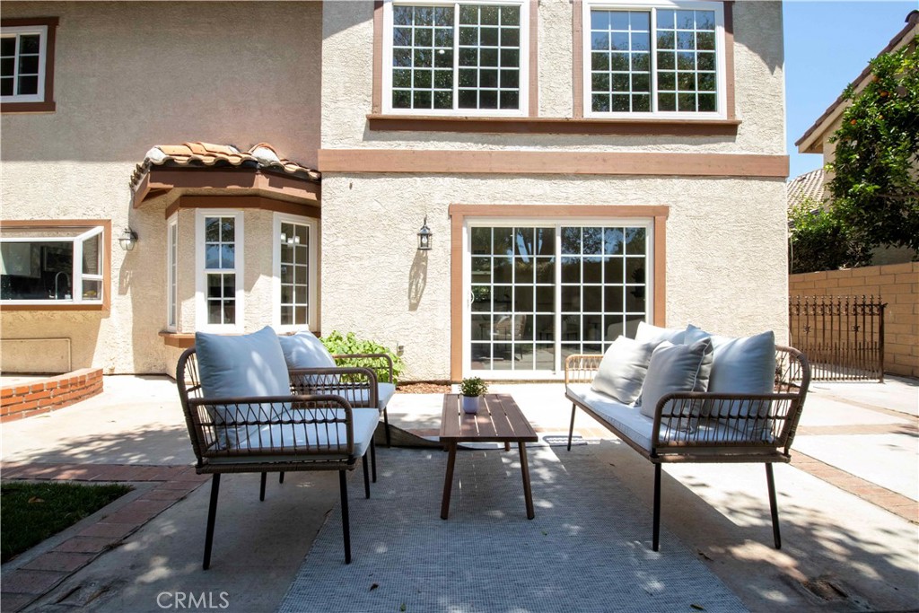 12860 Charlwood Street